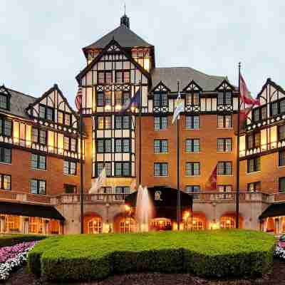 The Hotel Roanoke & Conference Center, Curio Collection by Hilton Hotel Exterior