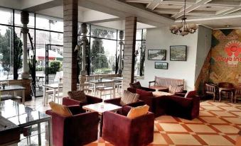 Hotel Surya Indah - Housity
