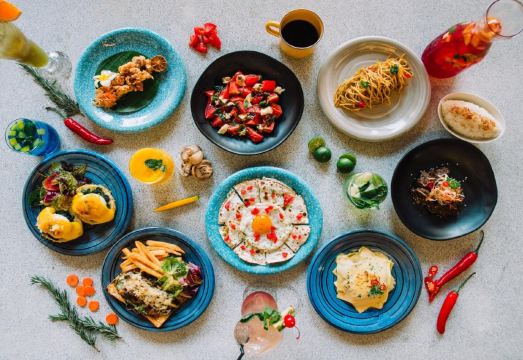 카사 카라 인 수영장 및 외관