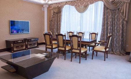 Artis Plaza Hotel - Housity