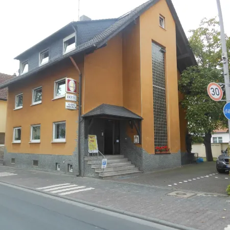 Hotel Henry