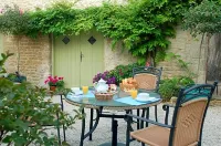 Hôtel du Donjon Hotels in Les Fosses