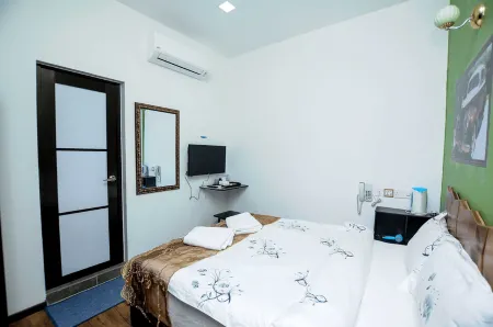Pi Grand Hotel