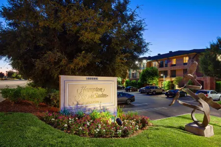 Hampton Inn & Suites Agoura Hills