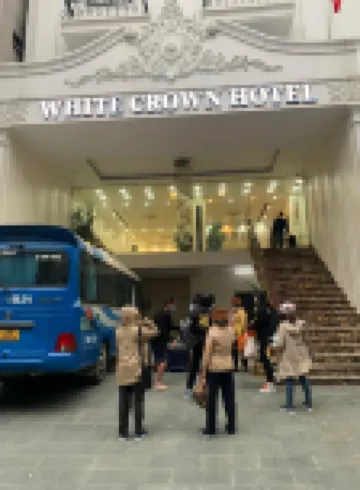 White Crown Hotel Hotels near Sun World Halong Complex