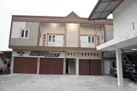 RedDoorz Syariah Near Sultan Syarif Kasim II Airport Bukit Raya 호텔