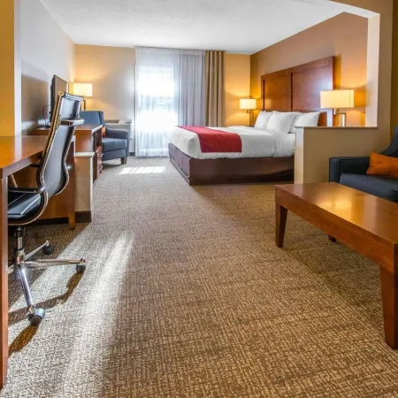 Comfort Inn & Suites