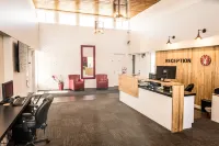 Motel Colonial Hotels in Luceville