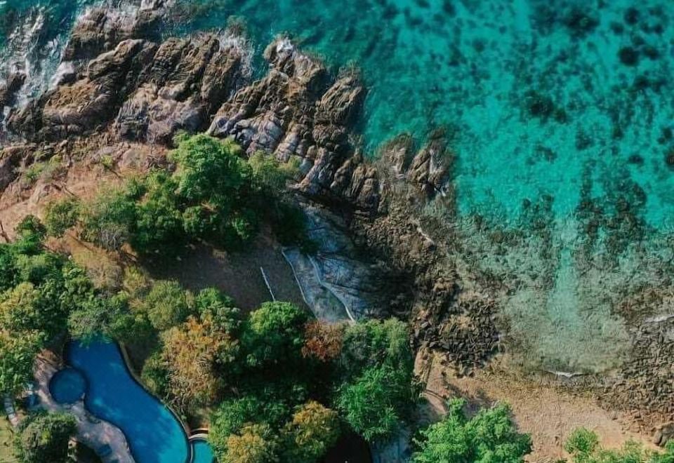 4. 뱀부라야 빌라..