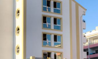 Ourabay Hotel Apartamento - Art & Holidays