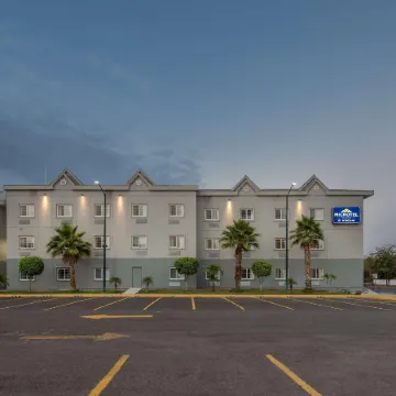 Microtel Inn & Suites by Wyndham Culiacan