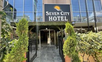 Seven City Hotel