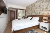 Avwan Hotel Çiğli Hotels near Kazıkbağları