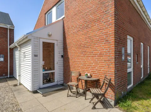 "Adils" - 2.5km from the Sea