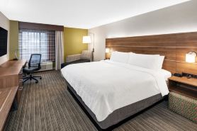 Holiday Inn Express & Suites PROVIDENCE-WOONSOCKET by IHG