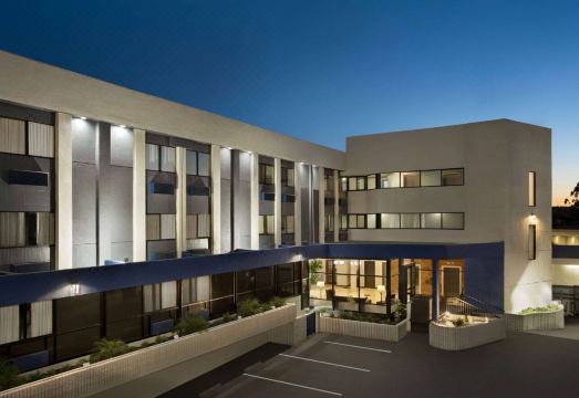 베이몬트 바이 윈덤 몬테레이 파크