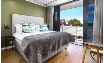 LuxuryStay at The Docklands