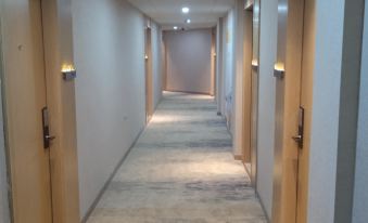 New Beacon International Hotel (Luotian Tashanhu Park)