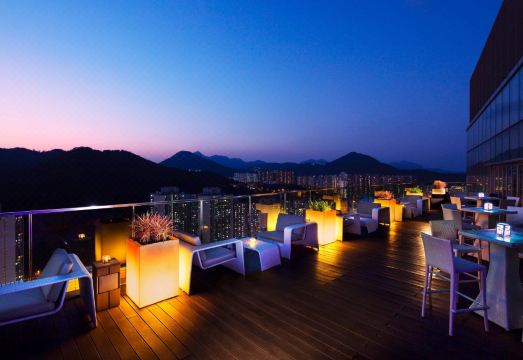 5. 크라운 플라자 ..