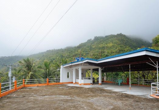 C Star Travellers Inn 외부 모습