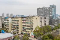 Binbin Youli Apartment (Andong Road) Hotels in The Peak Of Mount Huangshan