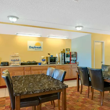 Days Inn by Wyndham Independence