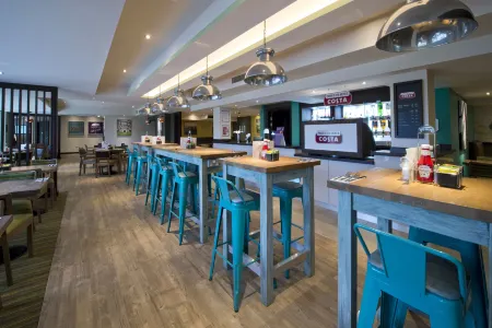 Newbury Town Centre South A339 Отели в г. Ньюбери