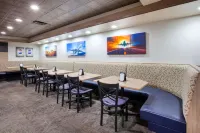Wingate by Wyndham Detroit Metro Airport - sarapan
