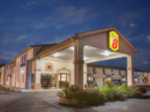 ซุปเปอร์ 8 บายวินด์แฮม ซาลลิซอว์ โรงแรมในSallisaw