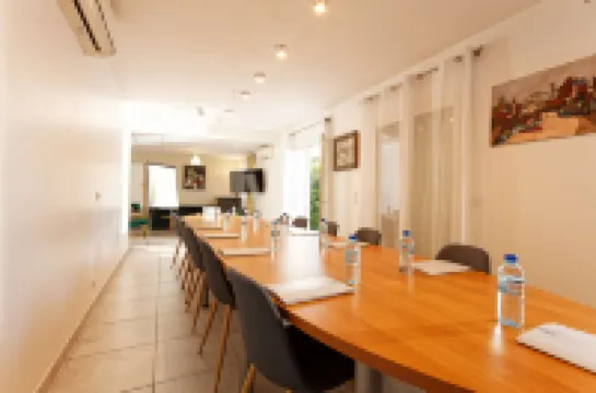 Kyriad Perpignan Sud