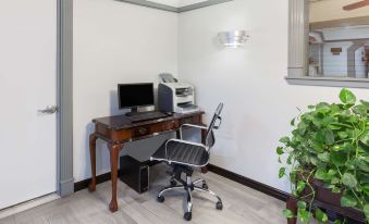 Super 8 by Wyndham Kingsville