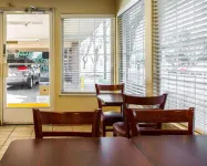 Econo Lodge Sacramento Convention Center - sarapan