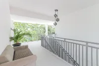 RedDoorz Near Rsud Banten Serang Hotels in Curug