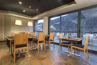 Apartaments Shusski Hotels in Meritxell