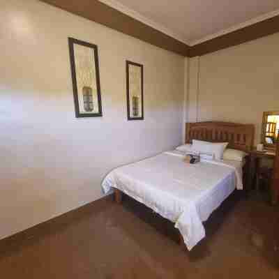Baywalk Garden Pension House Rooms