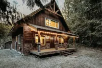 22Mbr - Wi-Fi - Fireplace - Pets OK - Sleeps 8 Cabin