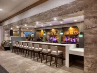 DoubleTree by Hilton Tulsa - Warren Place Hotels in Tulsa