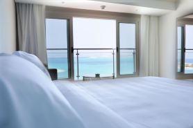 Triumph White Sands