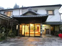 Ryokan Tsuruya Hotel di Aoki