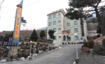 Goodstay Palgyeong Motel
