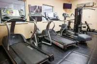 Country Inn & Suites by Radisson, Effingham, IL - Kuntosalit