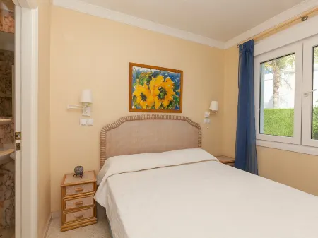 Club Sevilla I Отели рядом с достопримечательностью «Rotonda G A N D I A»