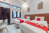 RedDoorz Plus at Orange Diponogoro Palangkaraya Hotels in 