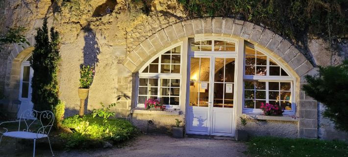 Chambres d'Hôtes Troglodytes le Clos de l'Hermitage Hotels in Amboise
