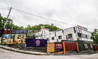퀸즈무인텔 썸네일