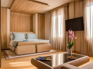 Miramare Suites