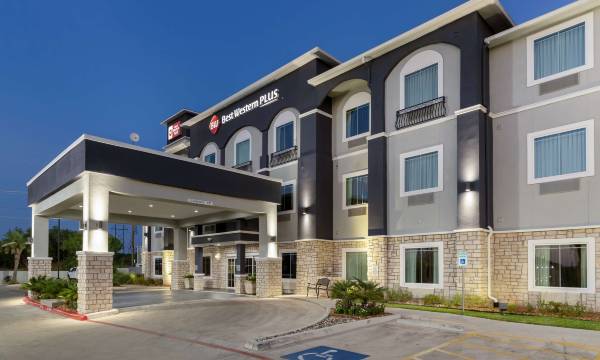 Best Western Plus Pleasanton Hotel
