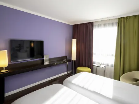 ibis Styles Evry Courcouronnes - Hotel and Events Отели в г. Эври-Куркурон