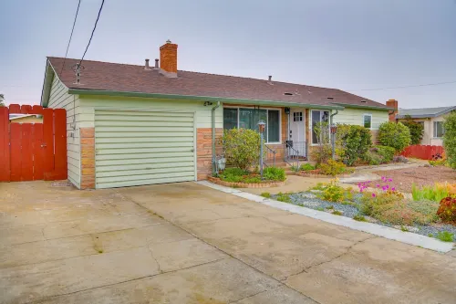 Seaside Vacation Rental w/ Patio Near Monterey Bay