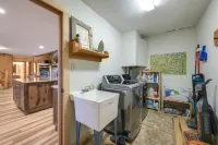 Spacious & Quiet Pagosa Springs Cabin w/ Deck!